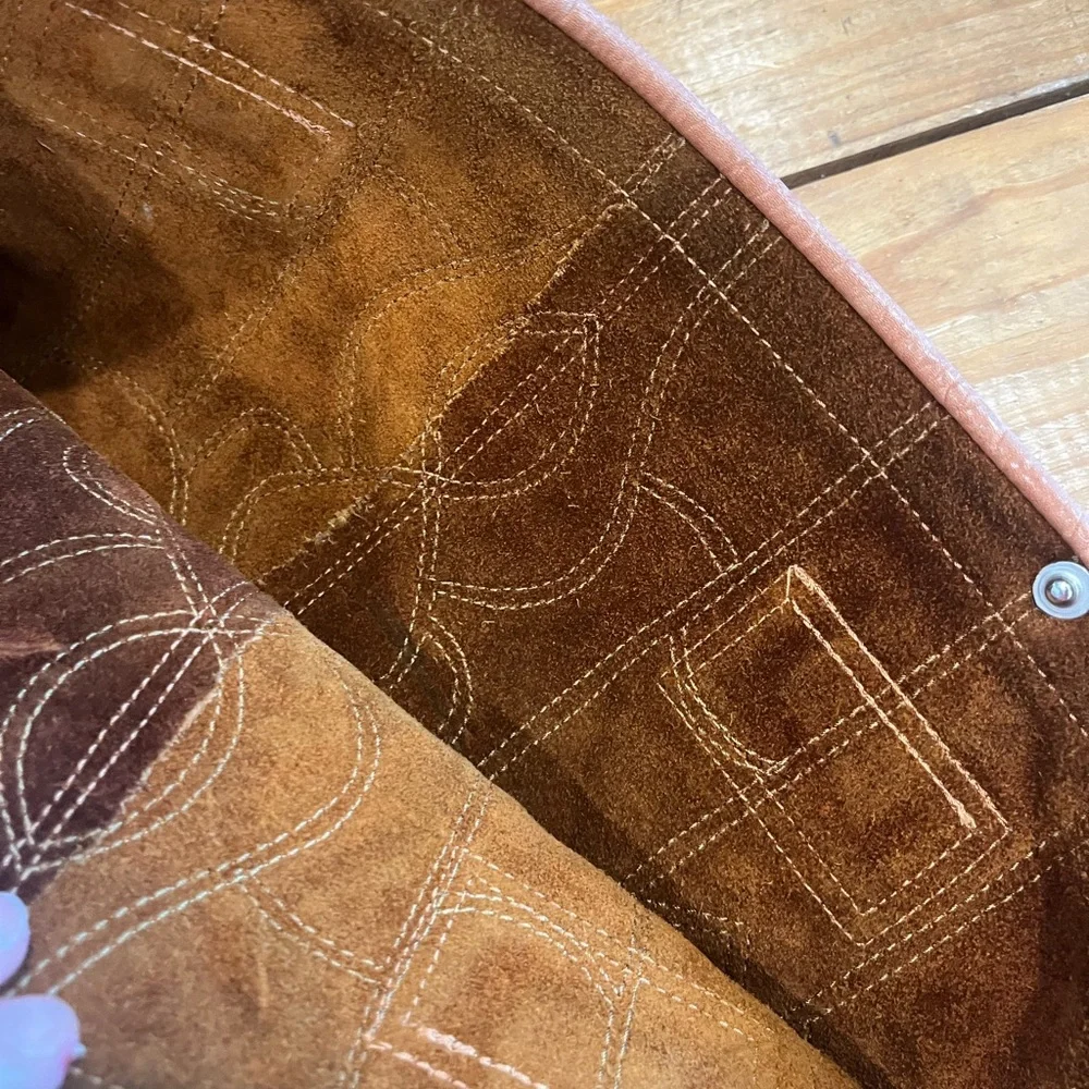 (404) “AUTHENTIC VINTAGE LEATHER TOTE” - Picture 8 of 13